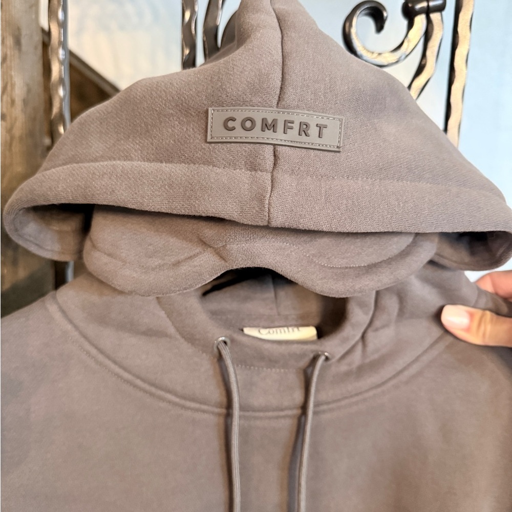 COMFRT “Airplane Mode” Women's Hoodie Sweatshirt